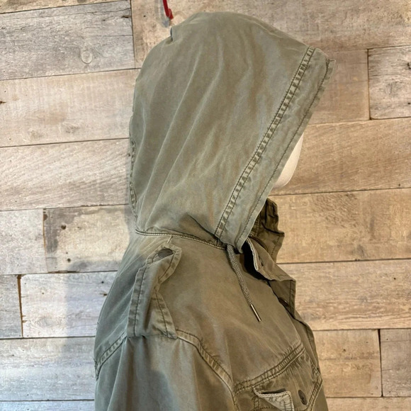 Aritzia Talula women’s olive army green military trooper coat in size small - Picture 6 of 10